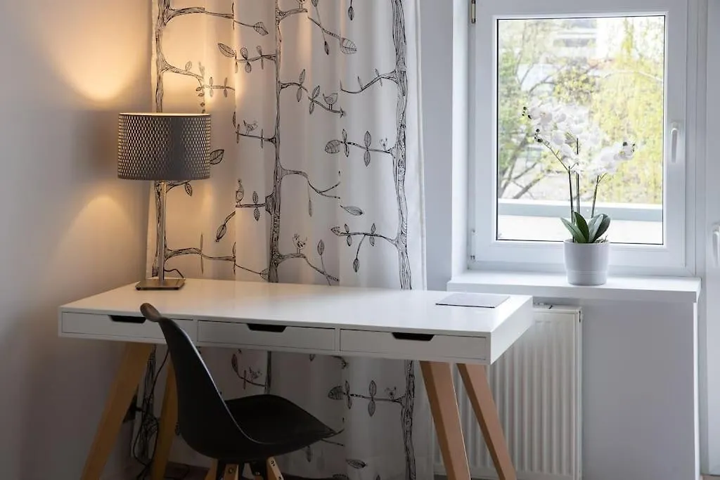 Bright Apartment By The Park & The River Wrocław Polska