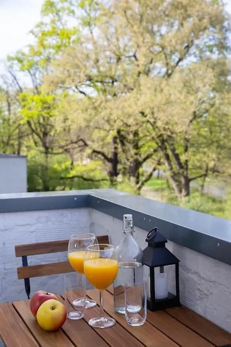 Bright Apartment By The Park & The River Wrocław Polska
