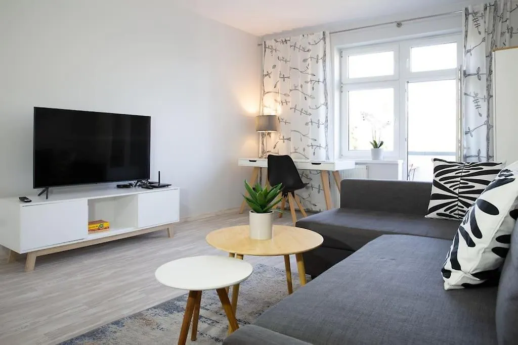 Bright Apartment By The Park & The River Wrocław