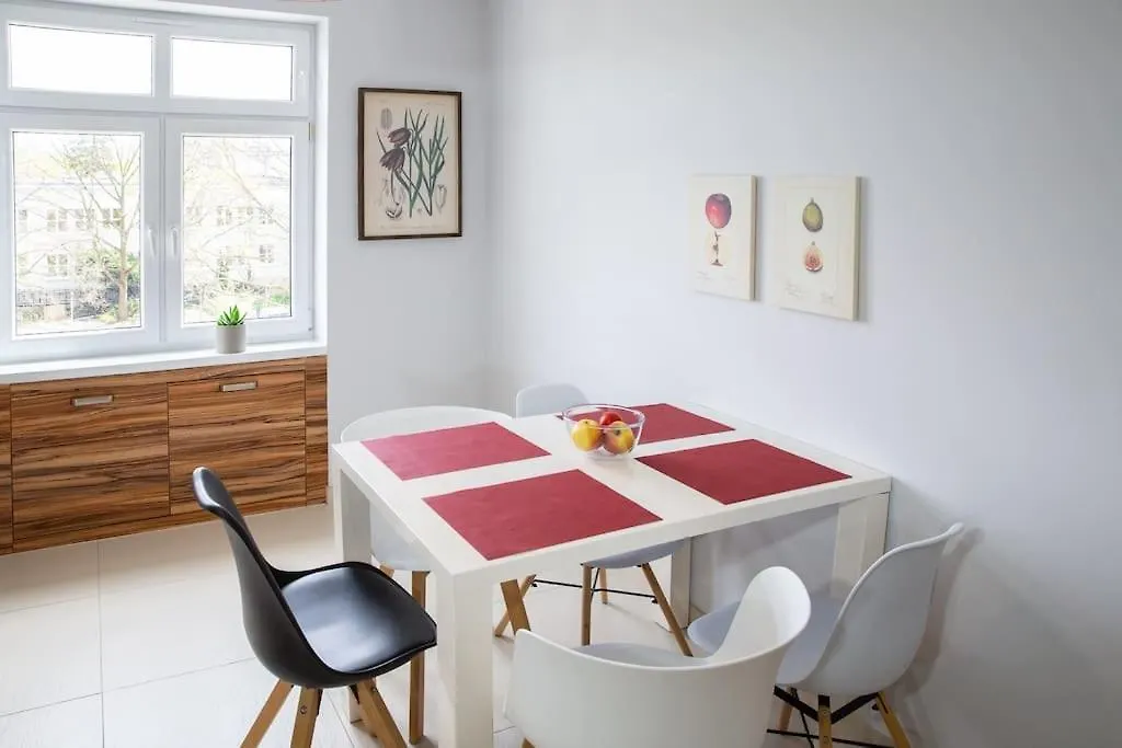 Bright Apartment By The Park & The River Vratislav