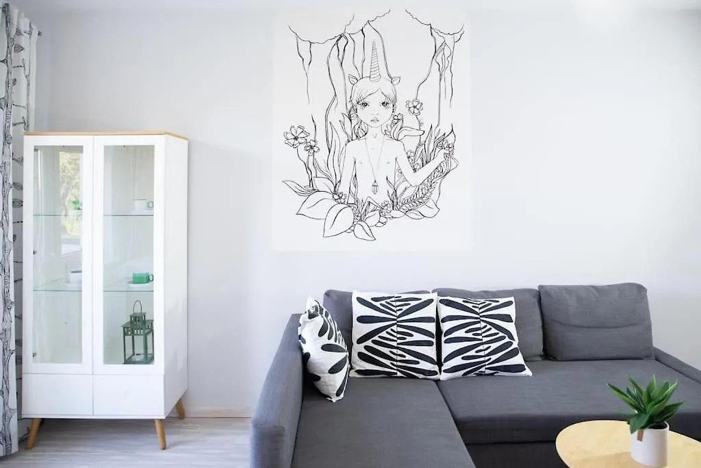 Bright Apartment By The Park & The River Wrocław